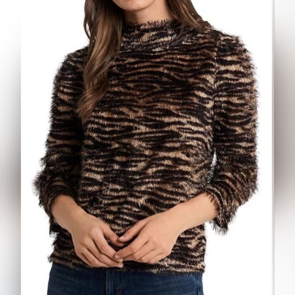 NWT Vince Camuto Eyelash Zebra Sweater Size M